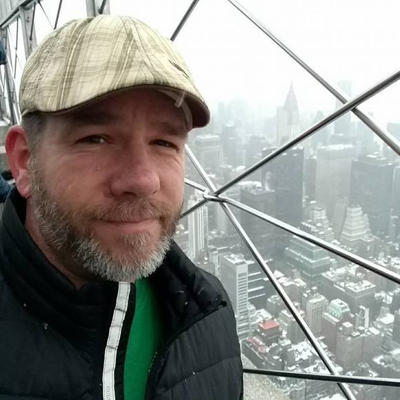 Meet your Posher, Kris - Picture 1 of 1